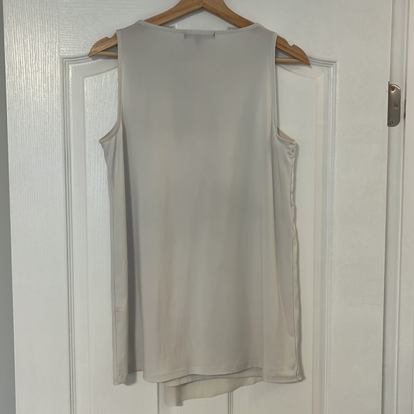 Occasionally worn top - Picture 2 of 2